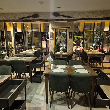 Beyaz Melek Apart Hotel Antalia Esterno foto