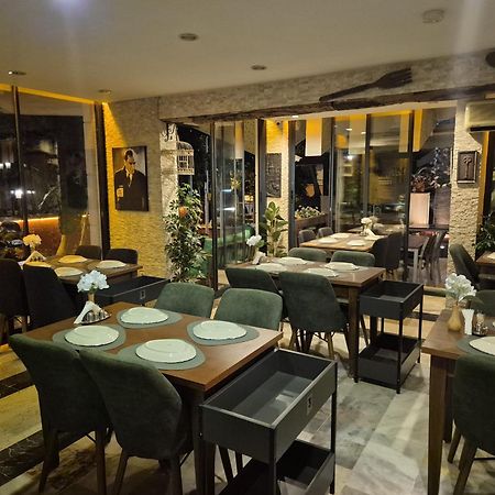 Beyaz Melek Apart Hotel Antalia Esterno foto