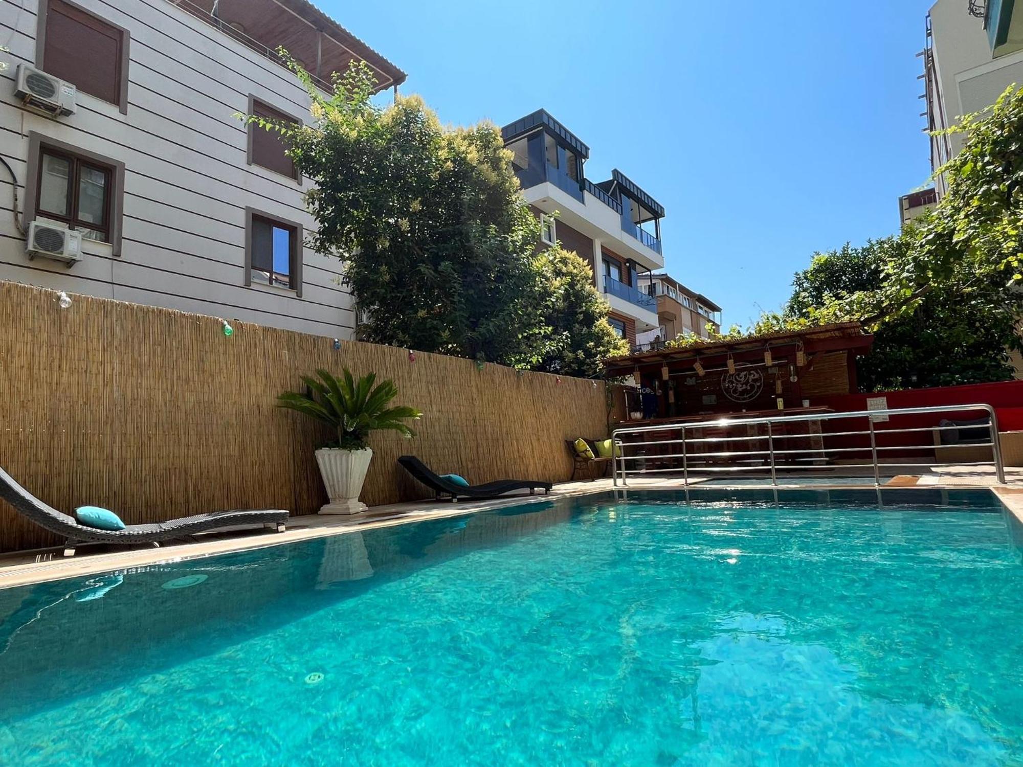 Beyaz Melek Apart Hotel Antalia Esterno foto