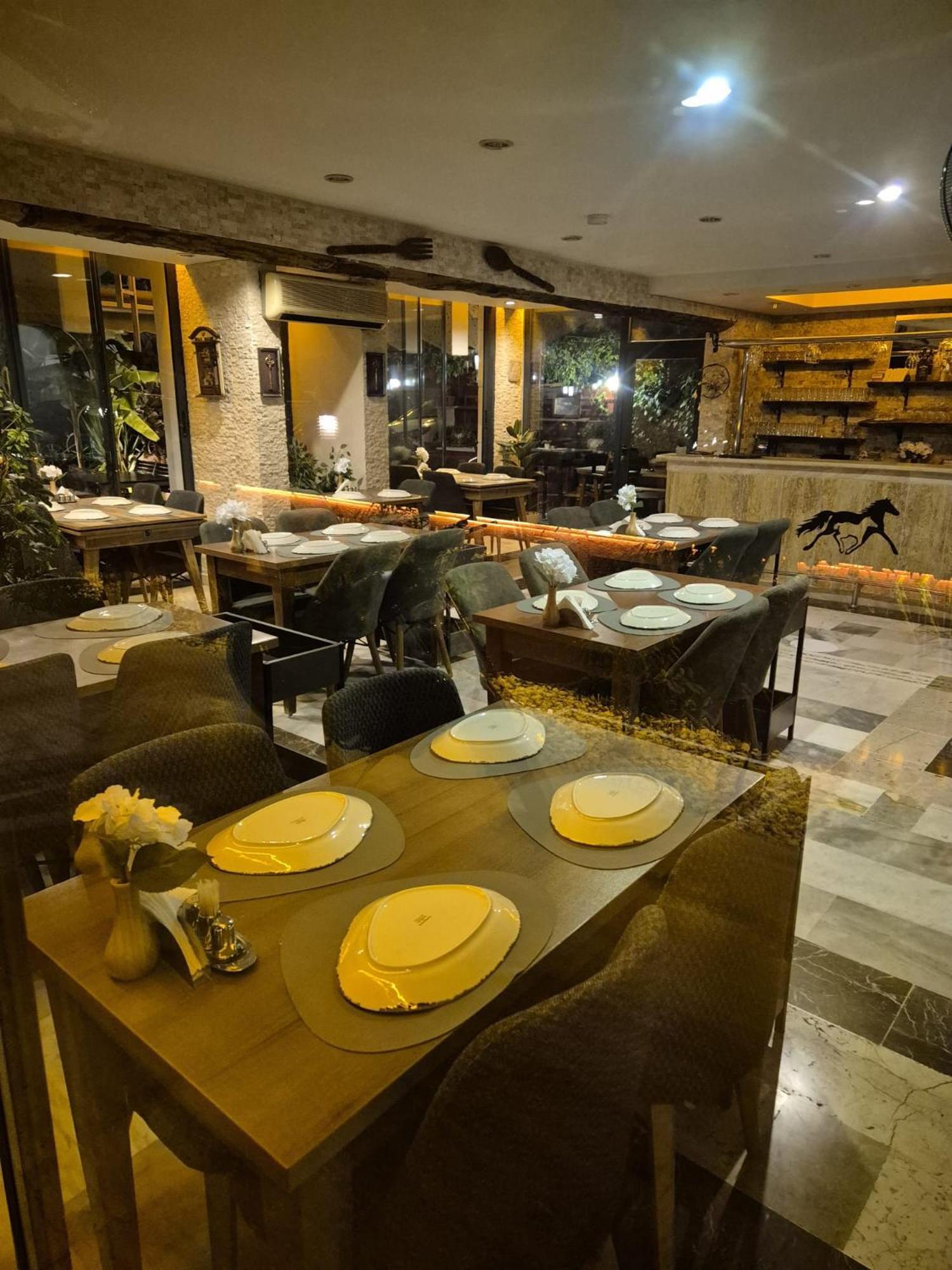 Beyaz Melek Apart Hotel Antalia Esterno foto