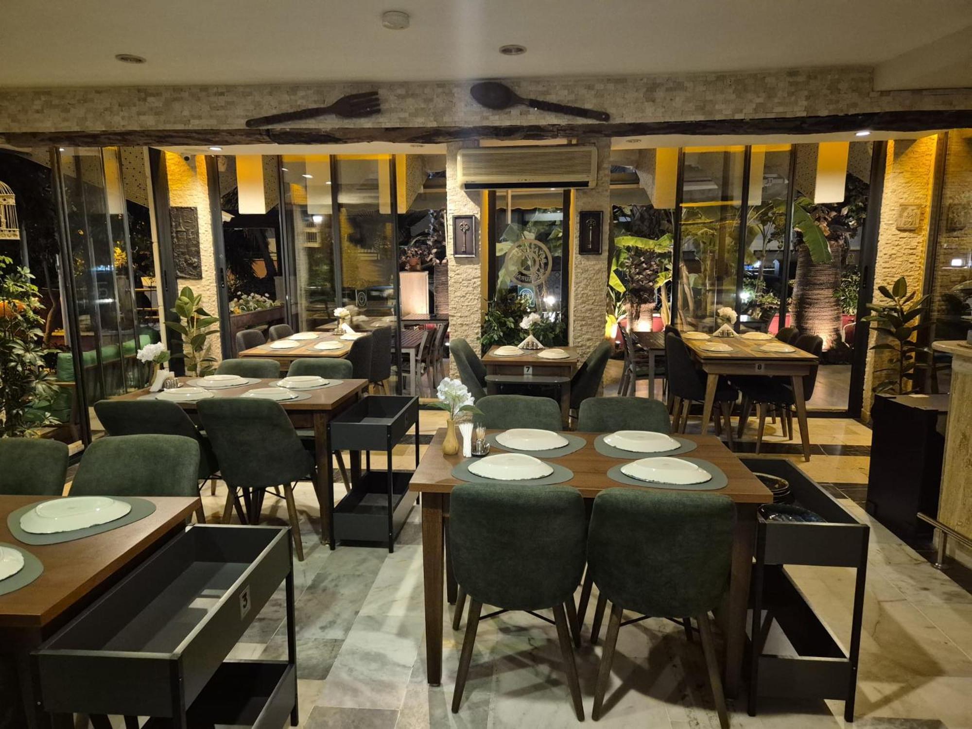 Beyaz Melek Apart Hotel Antalia Esterno foto