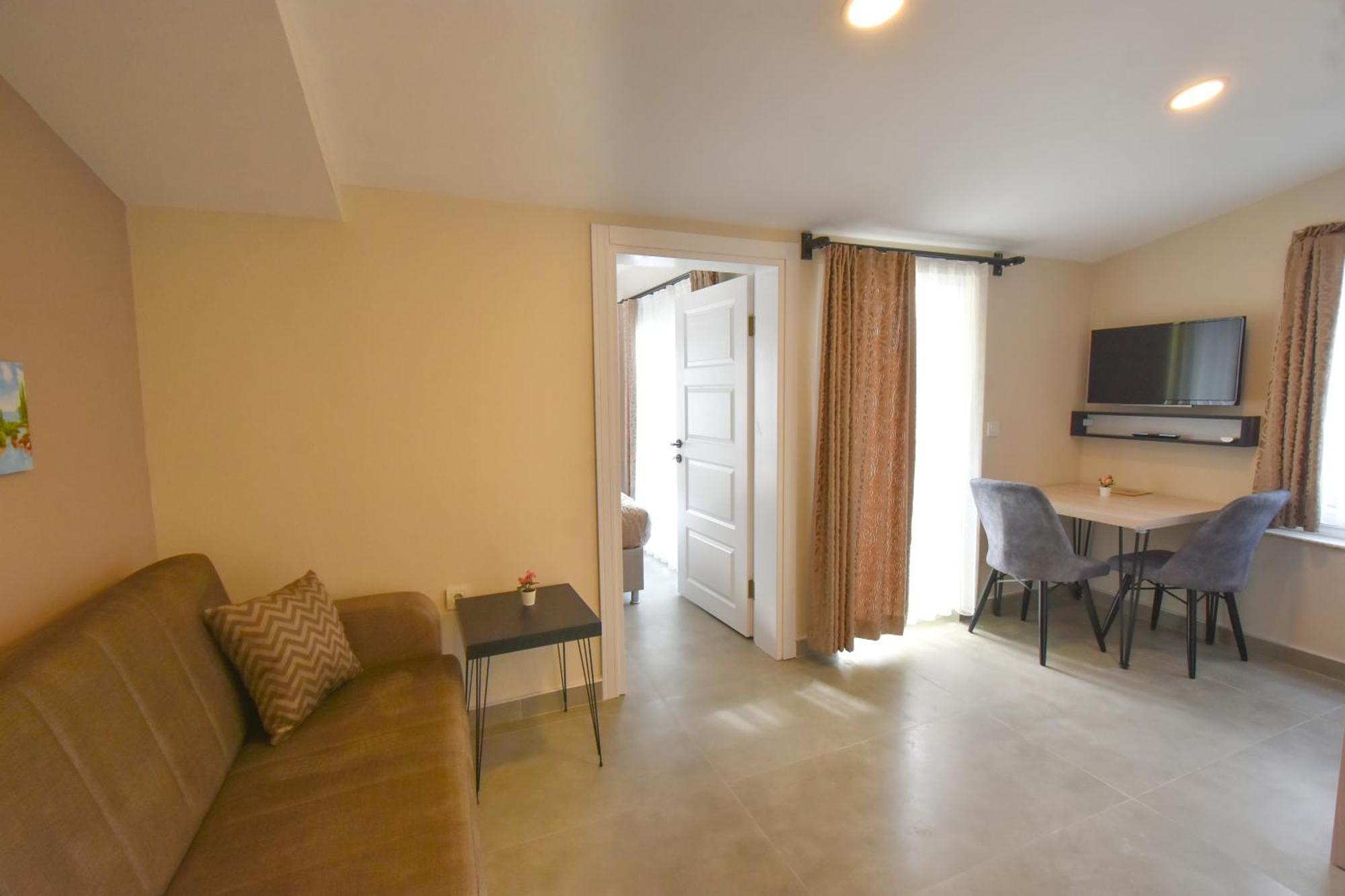 Beyaz Melek Apart Hotel Antalia Esterno foto